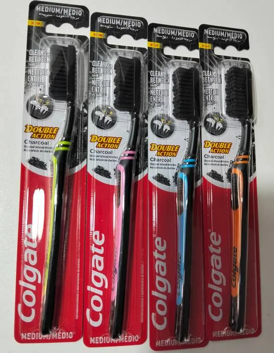 Escova colgate carvão